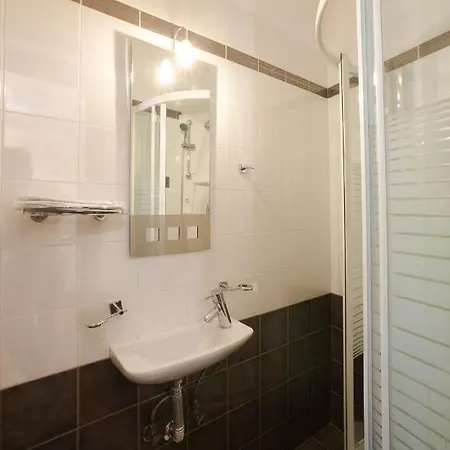 Pension Nikolaos 3*