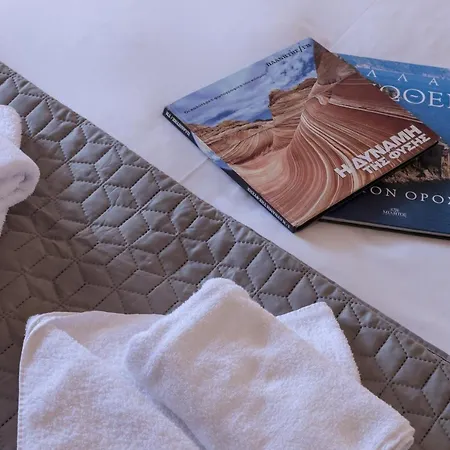 Nikolaos בית הארחה