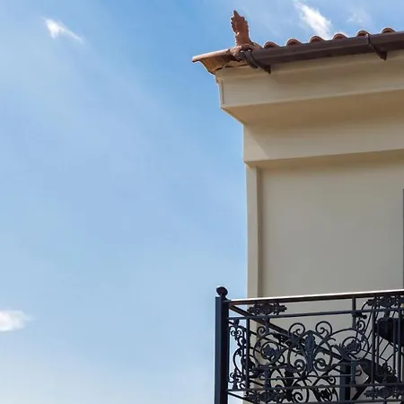 Nikolaos בית הארחה נאפפליו