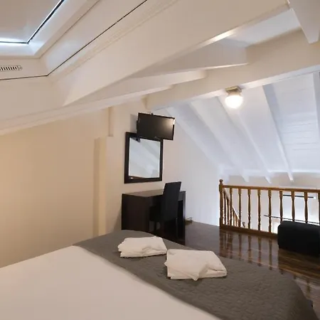 בית הארחה Nikolaos 3*